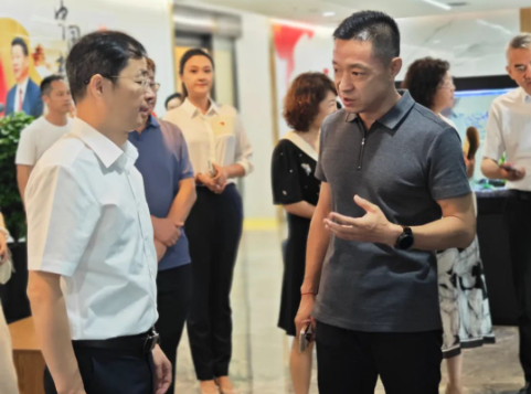 中华天下总工会下层事情部向导一行莅临我司旅行调研